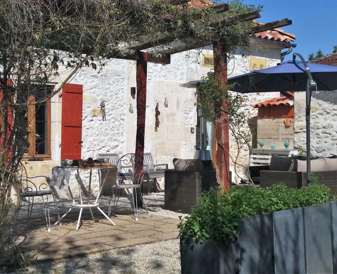 Le Gite Des Chambres De La Grange Cherval Dış mekan fotoğraf
