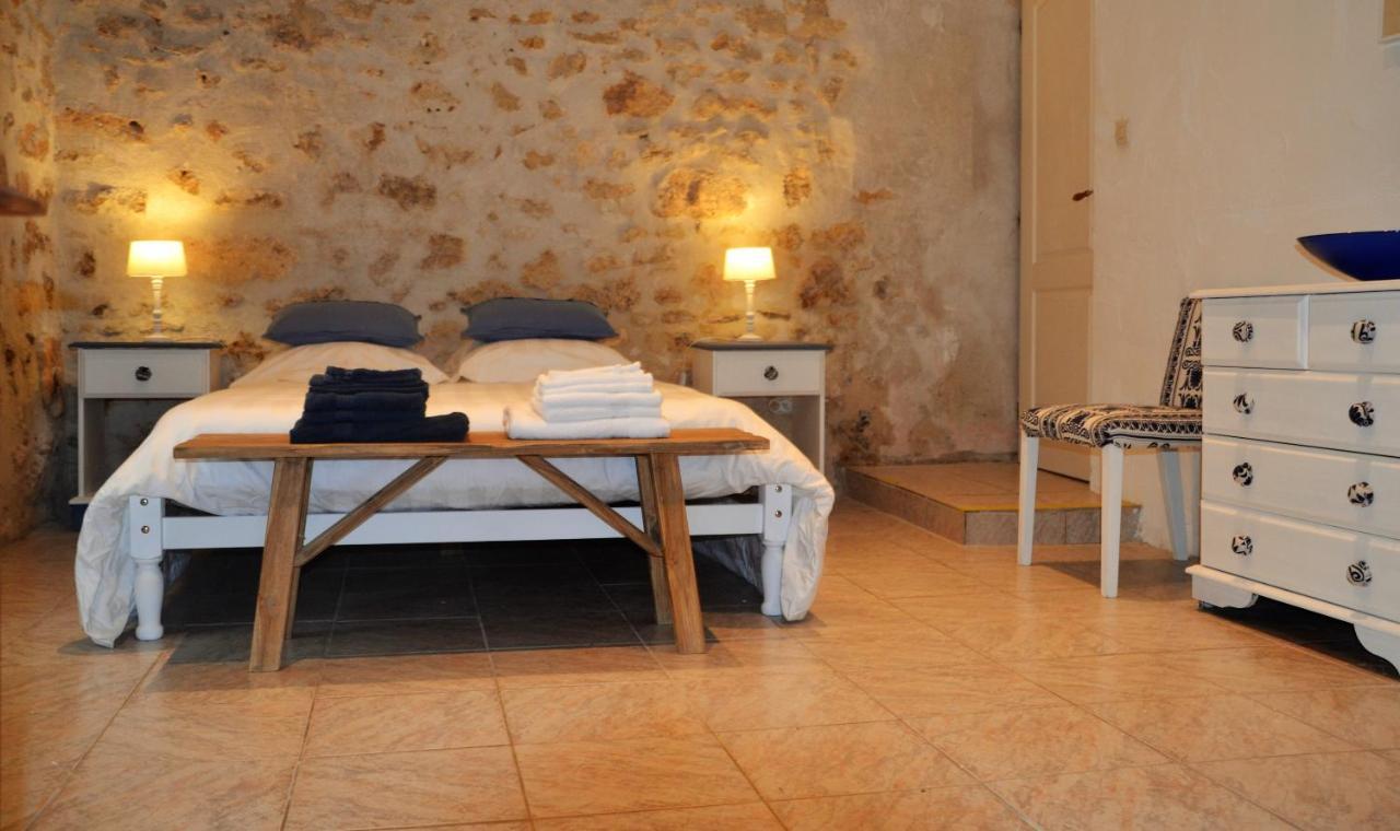 Le Gite Des Chambres De La Grange Cherval Dış mekan fotoğraf
